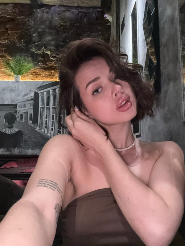 Woman documents evening out at Sarapul restaurant with selfies
