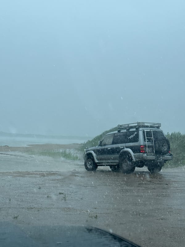 Heavy downpour hits Blagoveshchensk, soaking streets and waterfront