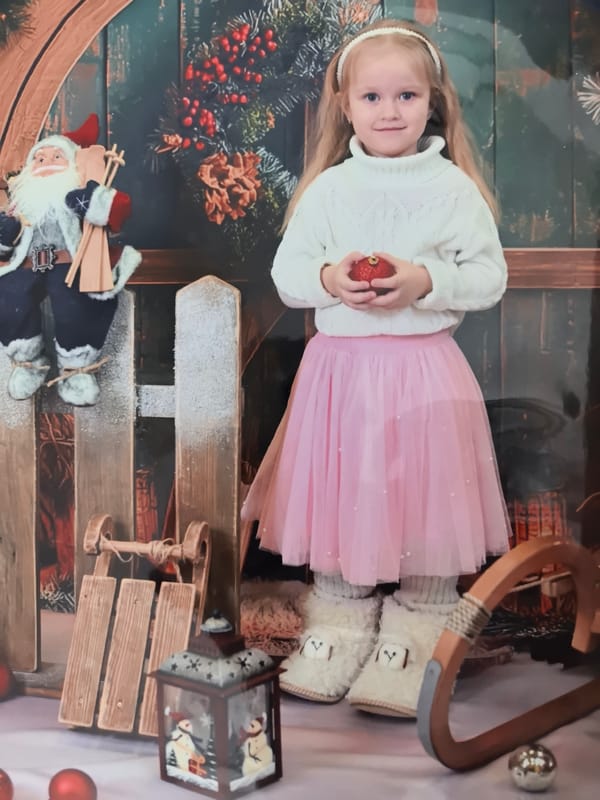 Family photos document quiet morning moments in Omsk