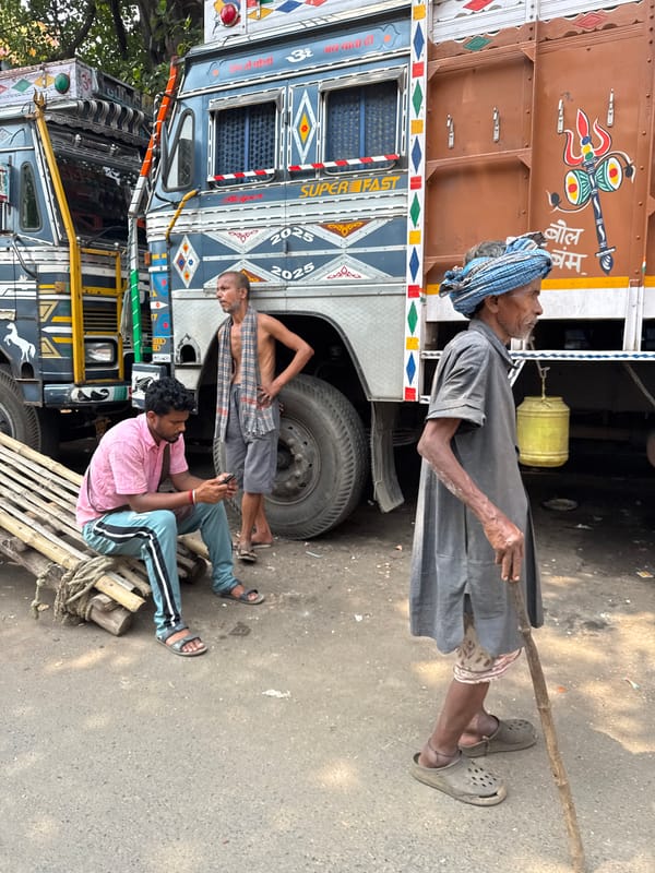 Morning street life and commerce in Kolkata