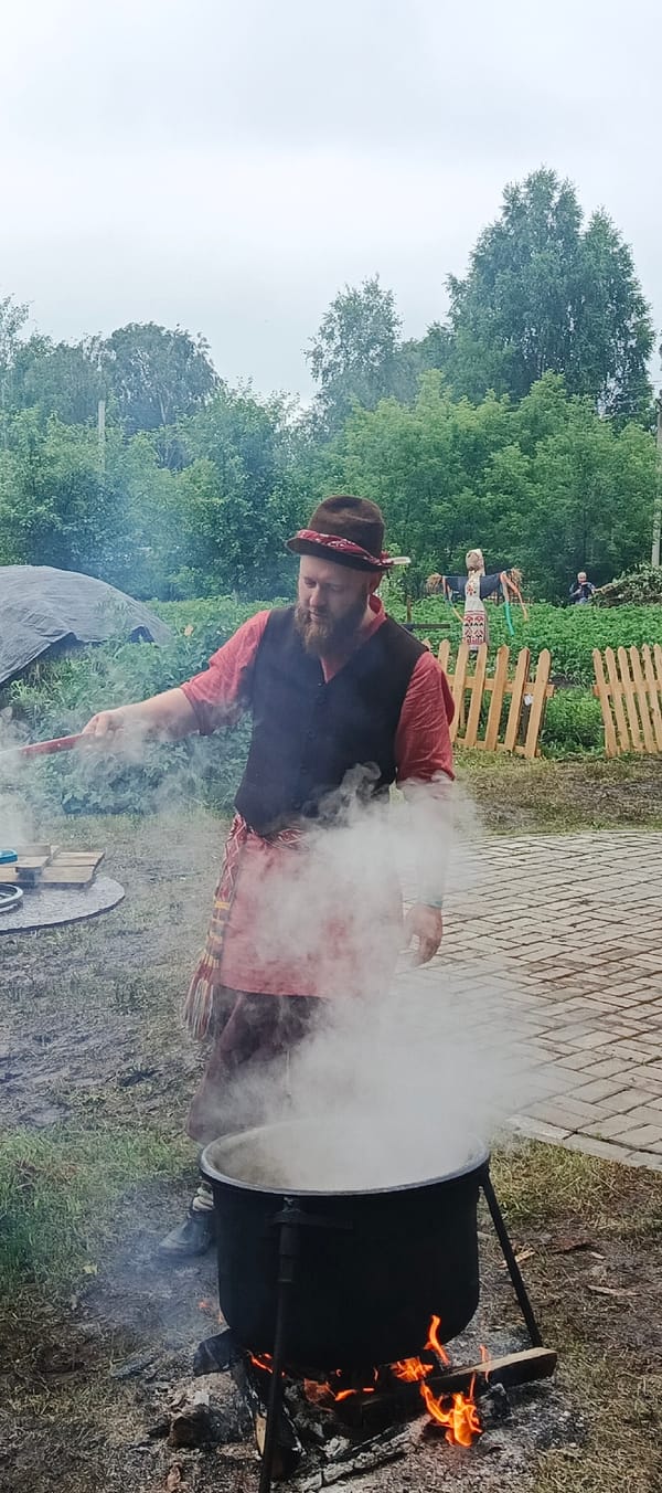 Folk festival in full swing at Starye Bygi village