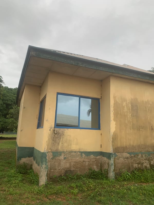 Street-level look at Serti, Nigeria, around a school compound