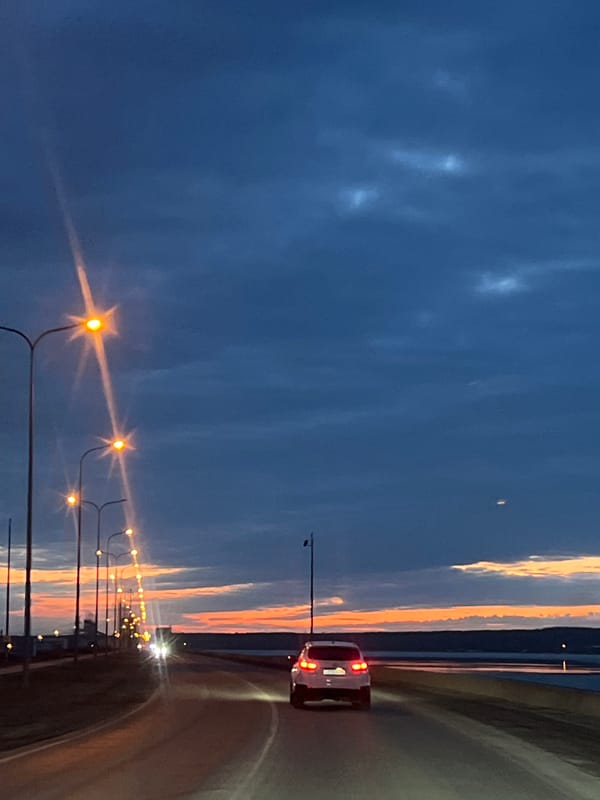 Evening road views documented in Chaikovsky, Russia