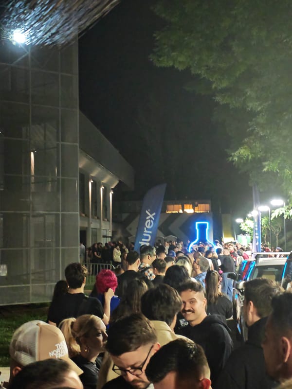 Drag show and DJ night in Sofia