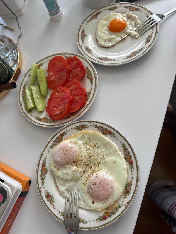 Morning meals documented in Budva: breakfast and sushi takeout