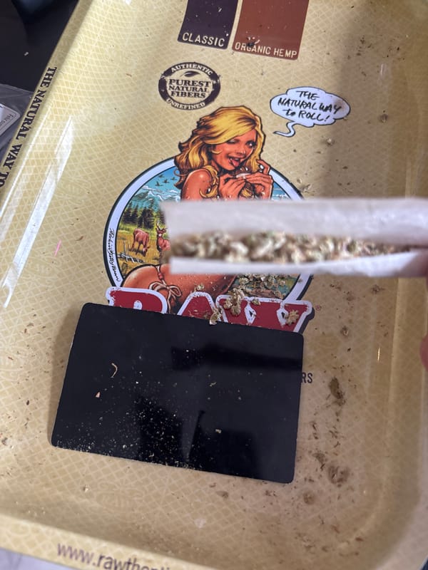 Personal cannabis session documented in Buenos Aires residential area