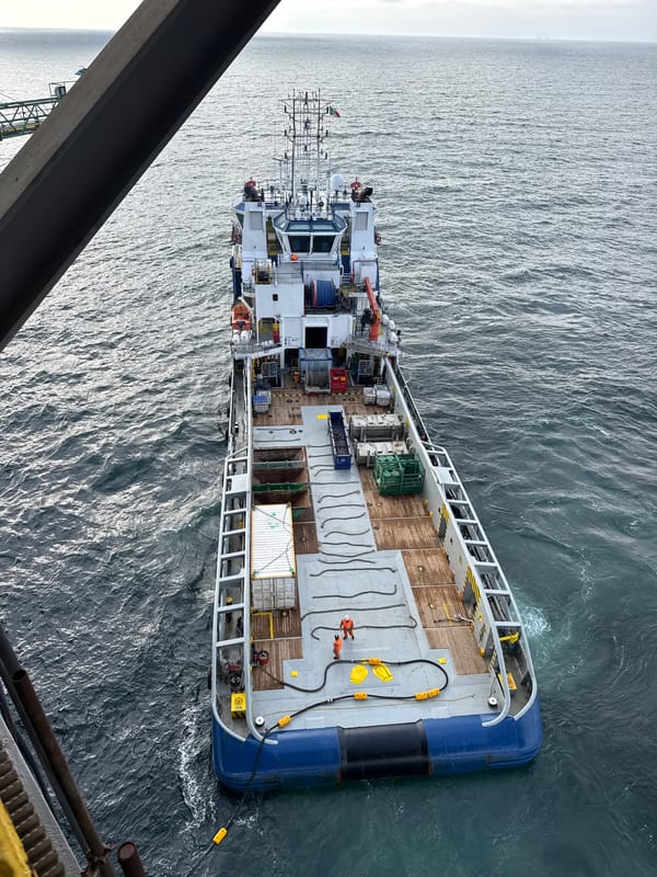 Offshore support vessel observed in Italian coastal waters