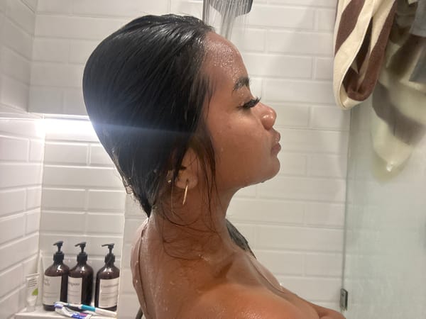 Evening at a North Kuta villa: pool, interiors, and shower shots