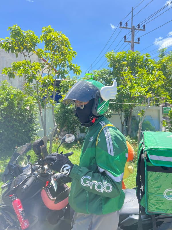 Grab driver spotted with decorated helmet in Ko Samui