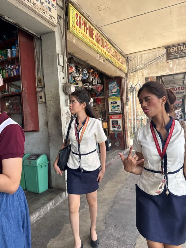 Witness documents everyday street life in Davao City Philippines