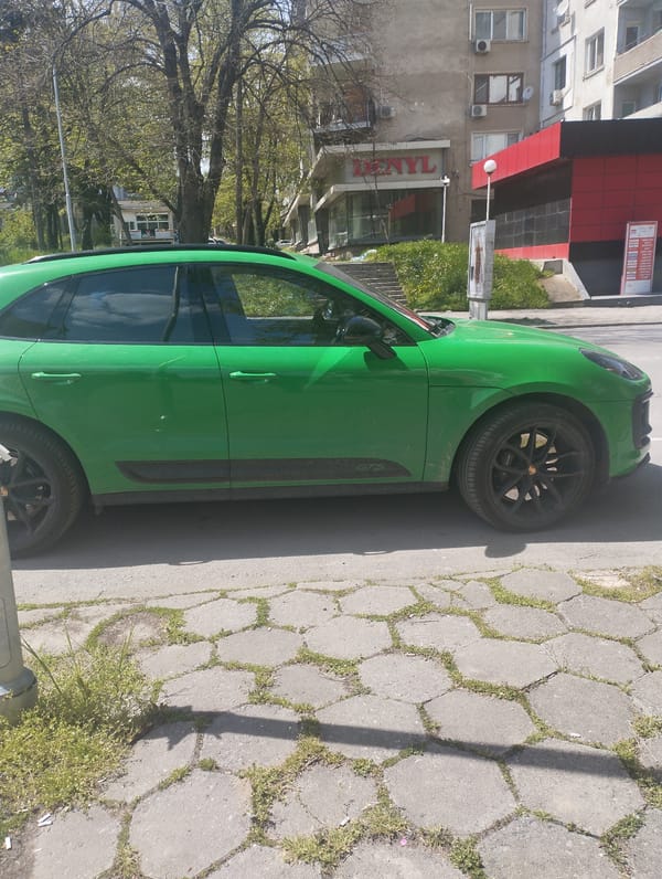 Vehicles spotted parked on sidewalks in Shumen, Bulgaria