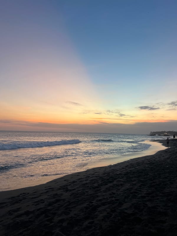 Beach sunset and kitchen prep scenes documented in Mengwi