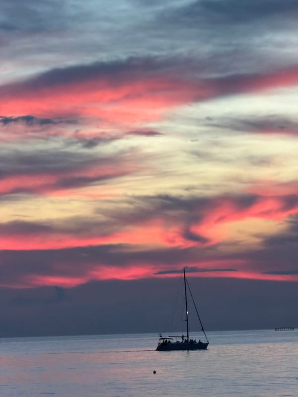 Evening in Sochi: seaside dining, live music, and sunset sailing