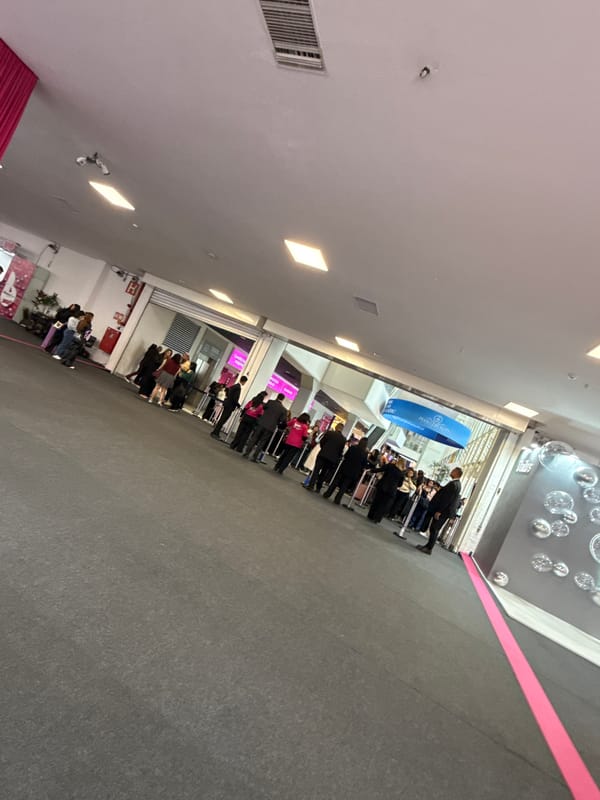 Beauty Show trade event draws crowds in São Paulo