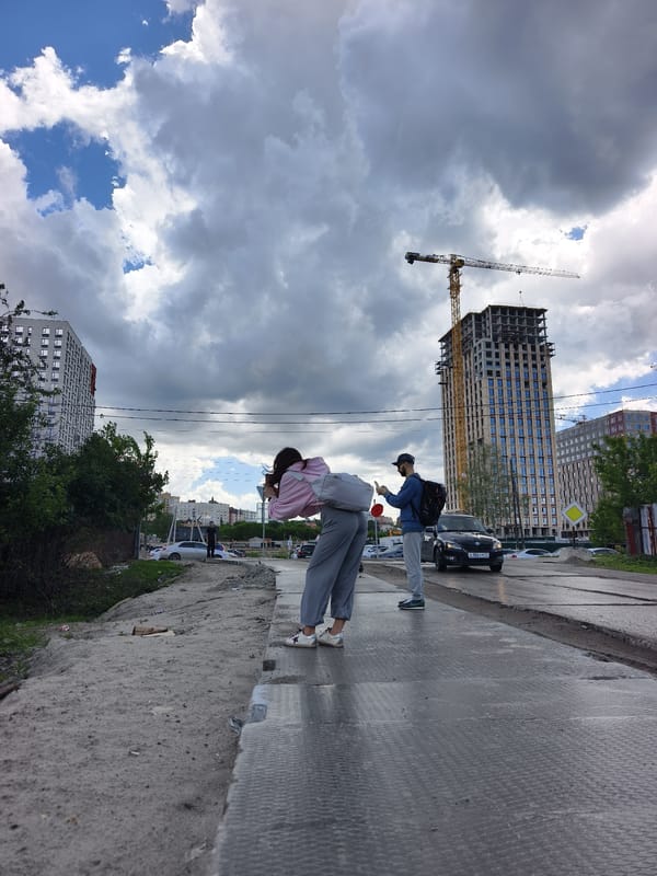 Morning snapshots show everyday Tyumen amid construction and urban decay