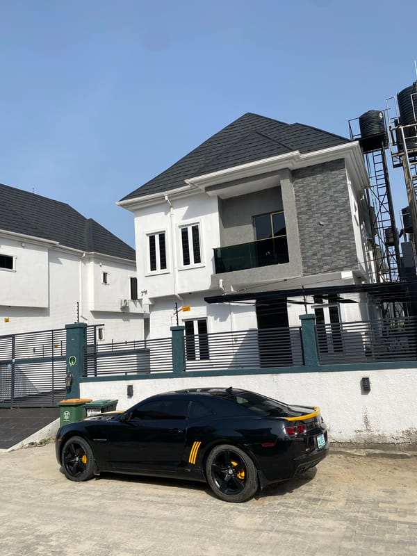 Witness documents everyday life across Lagos neighborhoods April 12