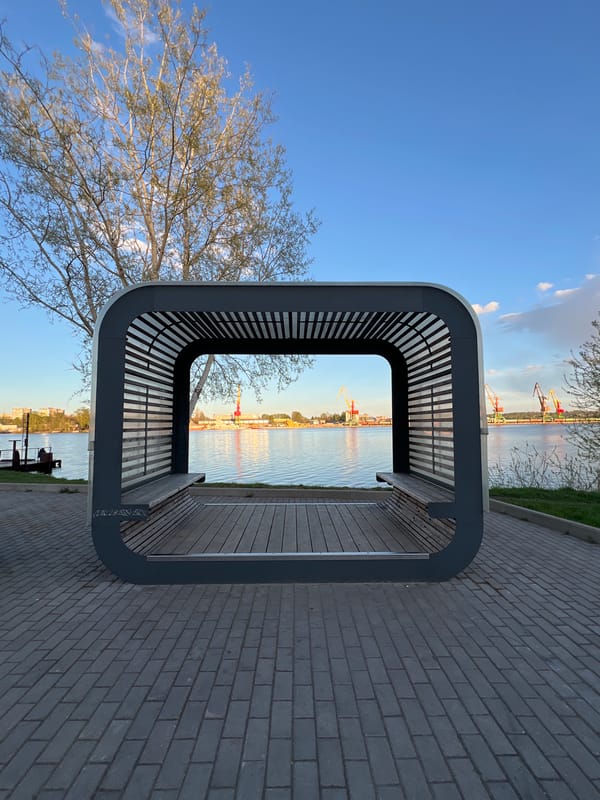 Spring evening life documented across Cherepovets waterfront and streets