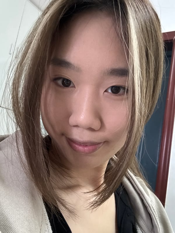 Woman takes bedroom selfies in Shapingba District