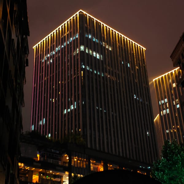 Post-rain urban scenes documented in Yuzhong District, China