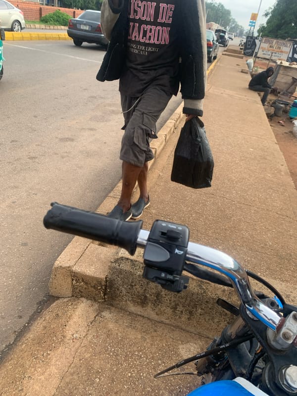 Motorcycle rider documents Nigerian street life in Barakin Lerawi