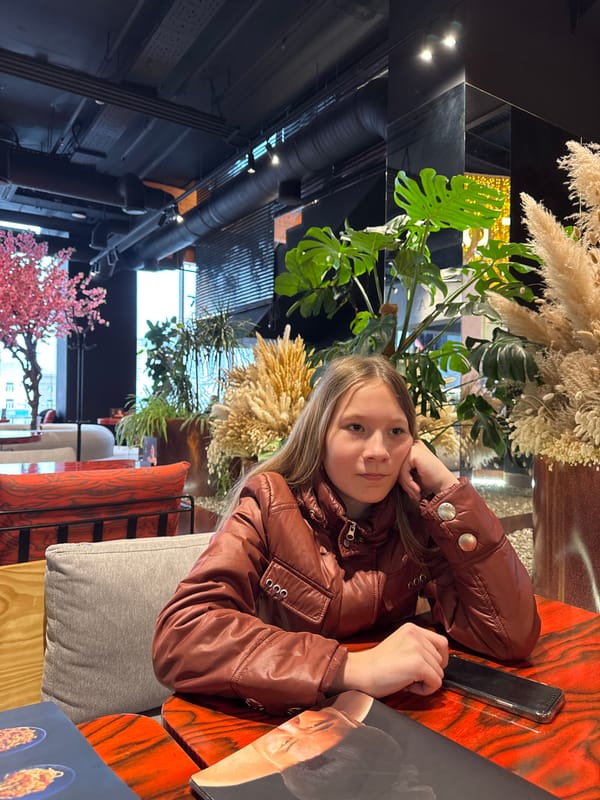 Afternoon dining and social gathering in Rostov-on-Don restaurant