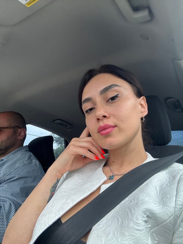 Couple documents traffic delay on Tbilisi street