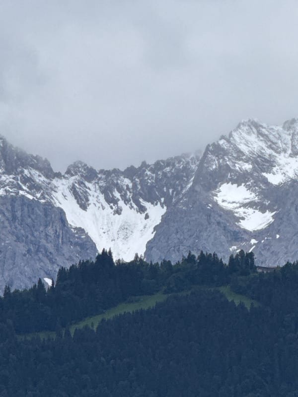 Morning balcony photography session captures Garmisch-Partenkirchen Alpine views