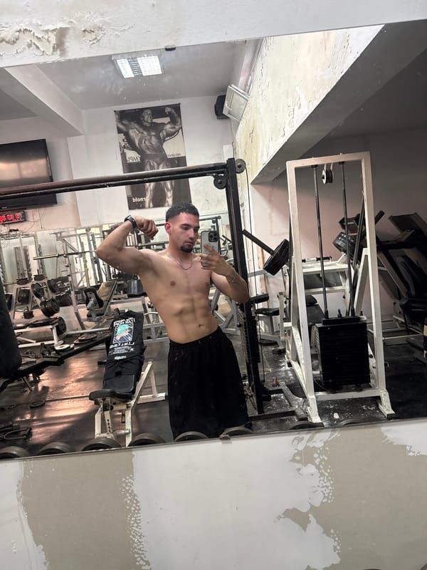 Gym flex selfies from a Shumen workout, July 2026