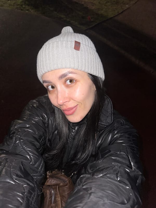 Woman takes playful nighttime selfie in Votkinsk, Russia