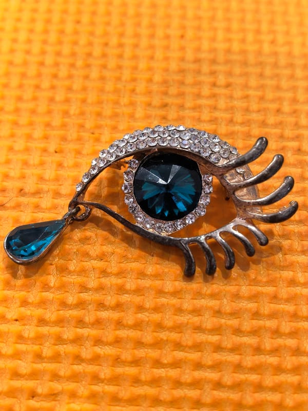 Jewelry collection photographed in Sterlitamak features brooches and earrings