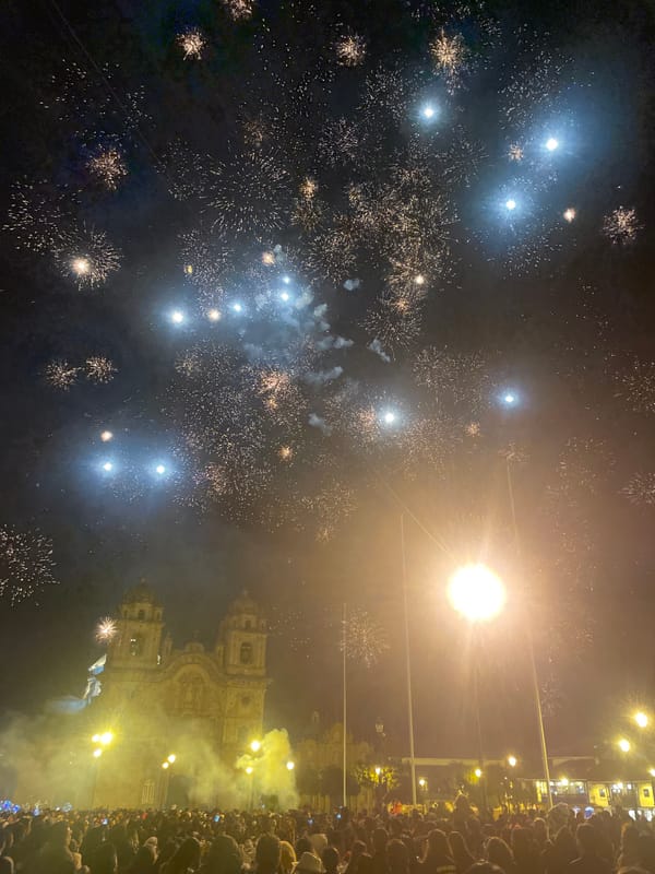 Fireworks celebration draws crowds to historic Cuzco plaza