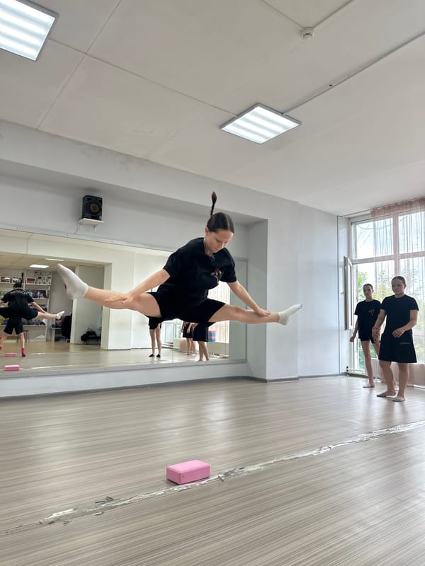 Dance students practice choreography at Votkinsk studio
