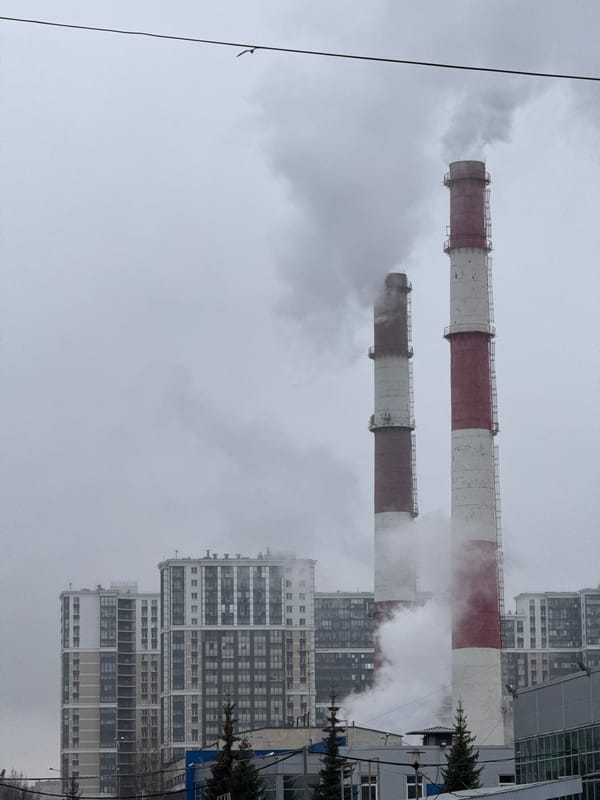 Industrial activity and snow removal observed in Saint Petersburg