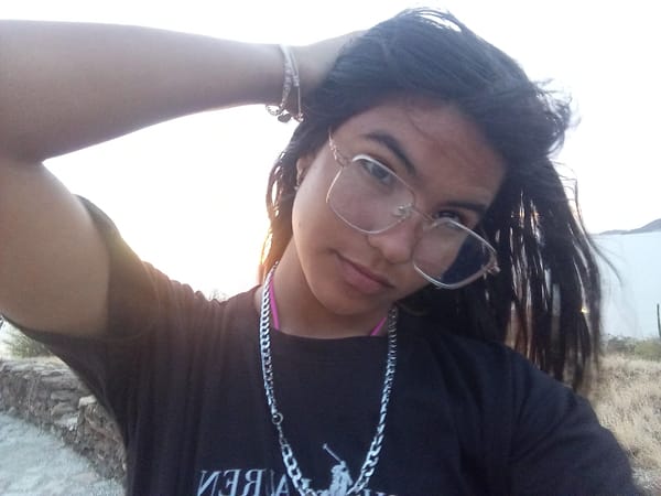 Evening photography session captures Juan Griego coastal views and portraits