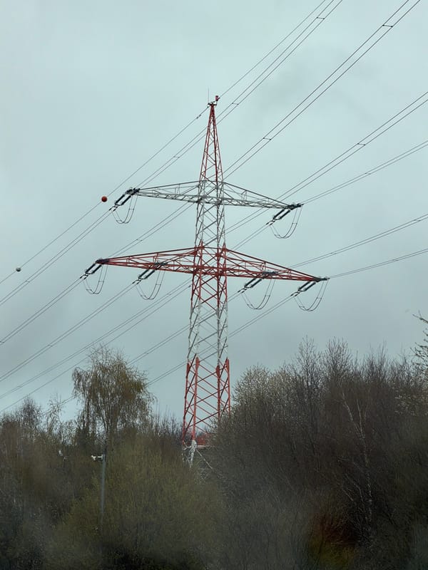 Red-white electricity pylon spotted in Niederanven, Luxembourg