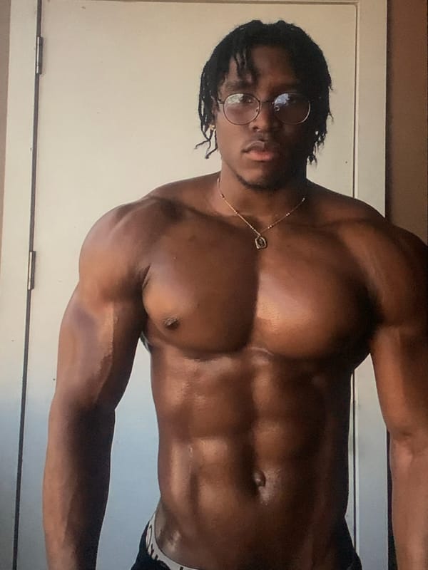 Man conducts fitness photoshoot session over multiple hours