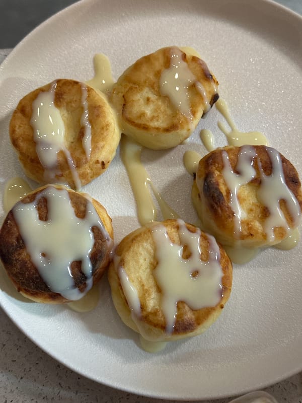 Evening cafe gathering documented in Novi Sad