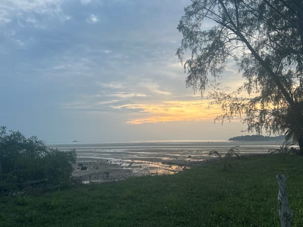 Low tide exposes seabed along Koh Phangan coast