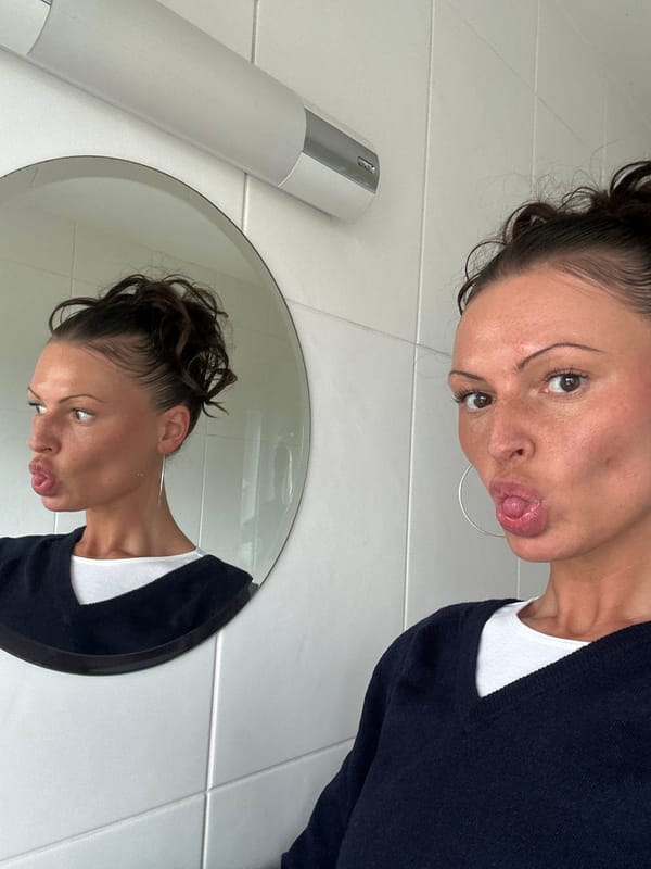Woman takes playful bathroom selfies in Wealden, UK