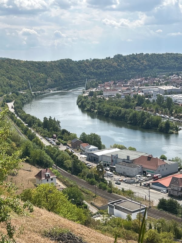Burg Hornberg and the Neckar valley from every angle