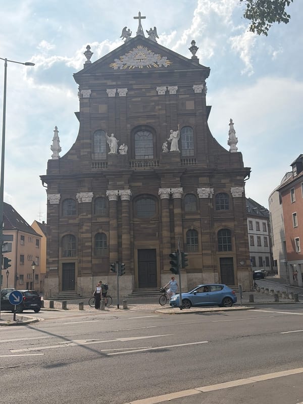 Afternoon at Würzburg's baroque Residence and Hofgarten gardens
