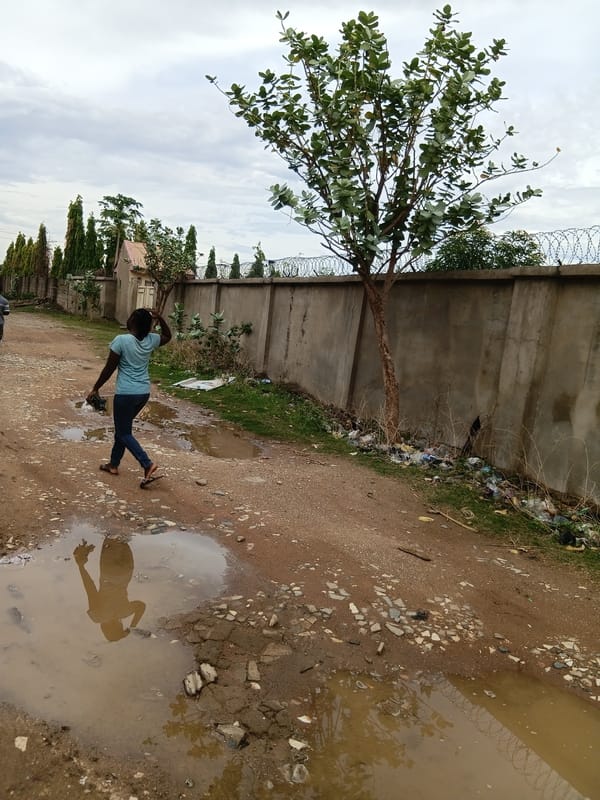 Daily Life Documented Across Rido Nigeria During Midday Hours