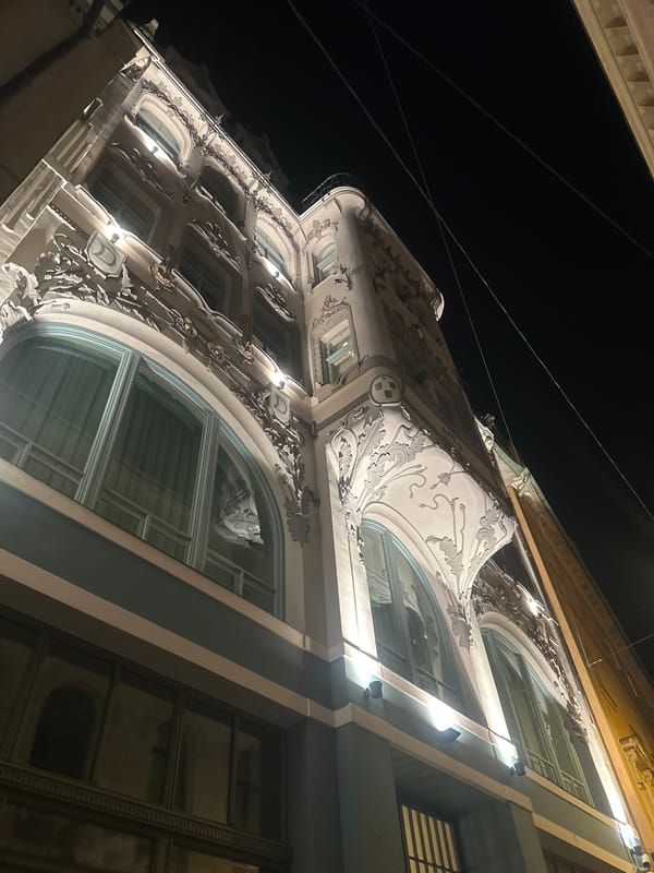 Evening stroll through historic Riga captures architecture and culture