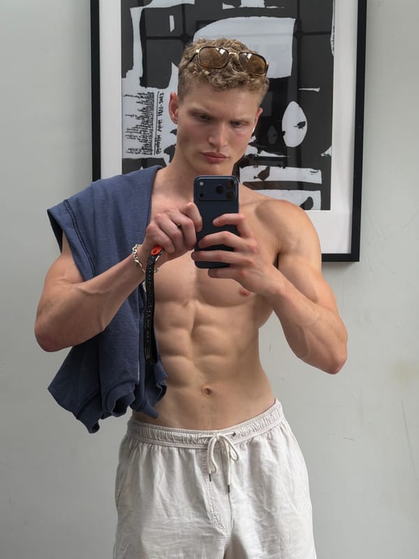 Gym selfies and a park drive on a London afternoon