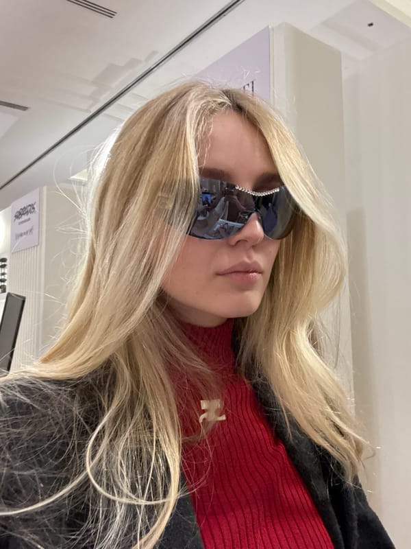 Frida Kahlo painting with flower crown spotted on Mexico City wall