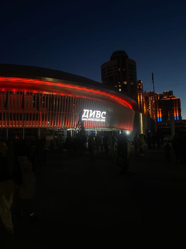 Fireworks display draws crowds in Yekaterinburg on May 9
