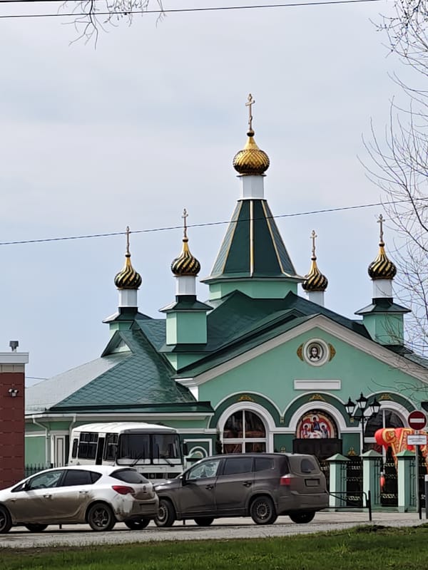 Morning moments captured across Chaikovsky, Russia in 20-minute span