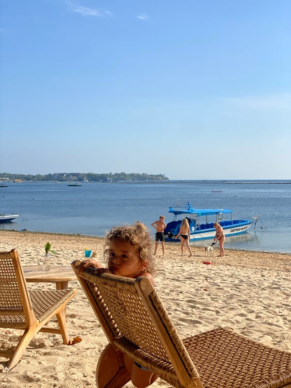 Slow beach morning on Nusa Penida, drinks and kites included