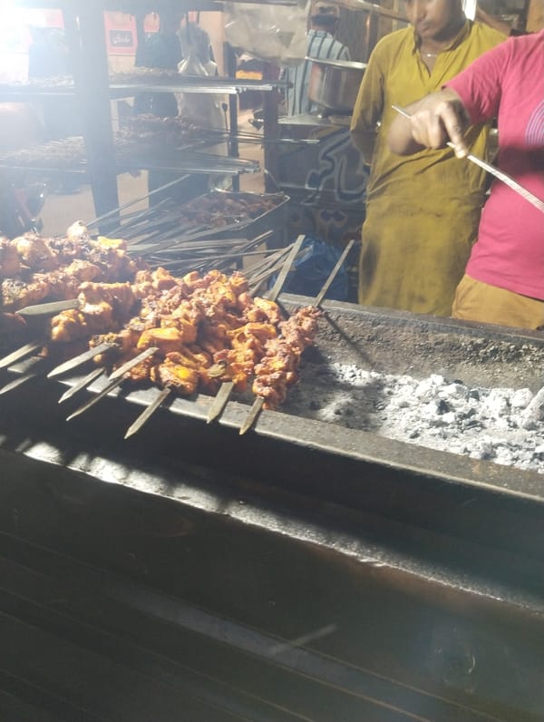 Daily Life Documented Across Pakistani Towns During Afternoon Hours