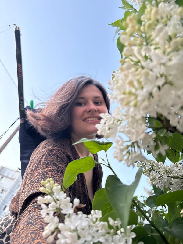 Families enjoy spring afternoon activities in Chaikovsky parks